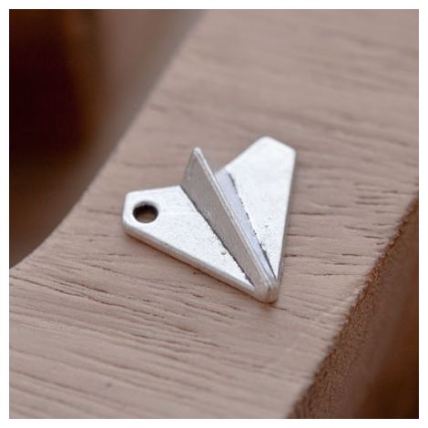 Breloque Avion en papier Argent vieilli