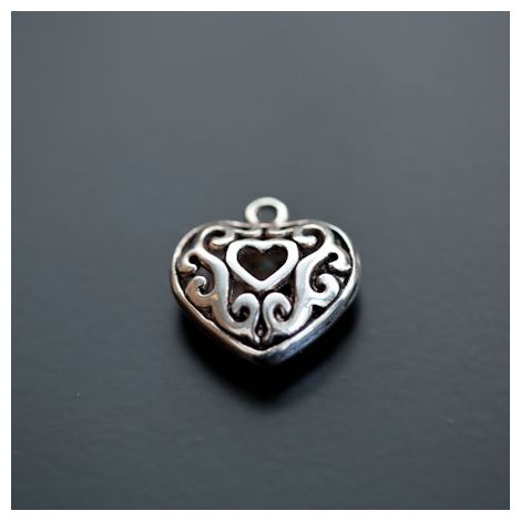 Breloque Coeur Filigrane 2cm Argenté vieilli