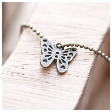 Breloque Joli petit papillon Bronze vieilli