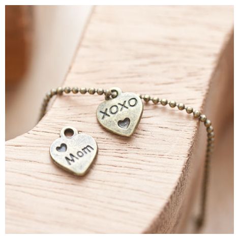 Breloque Petit coeur XOXO Mom Bronze vieilli