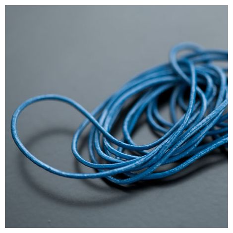 Cordon en cuir 1mm Cuir de vache Bleu x 1m