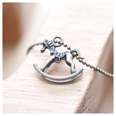 Pendentif Cheval à bascule Bronze vieilli