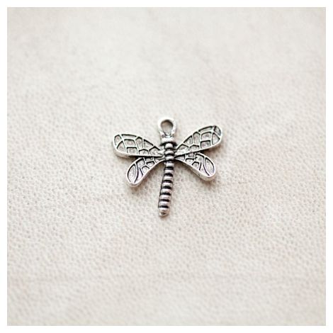 Pendentif Libellule 20mm Argent vieilli