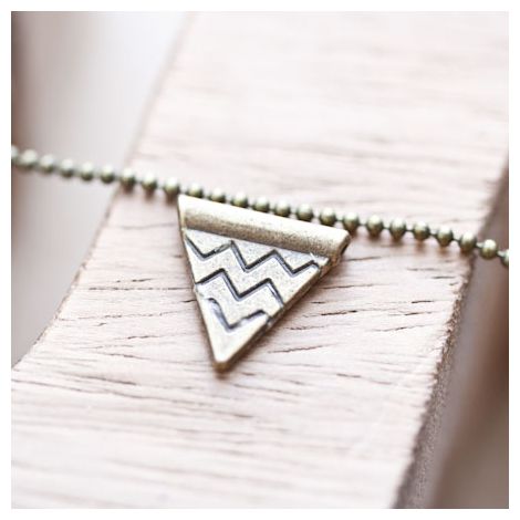 Perle en métal Triangle chevrons 14mm Bronze vieilli