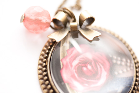 Sautoir Rose romantique...