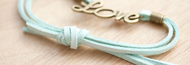diy creation bijoux bracelet love su&eacute;dine