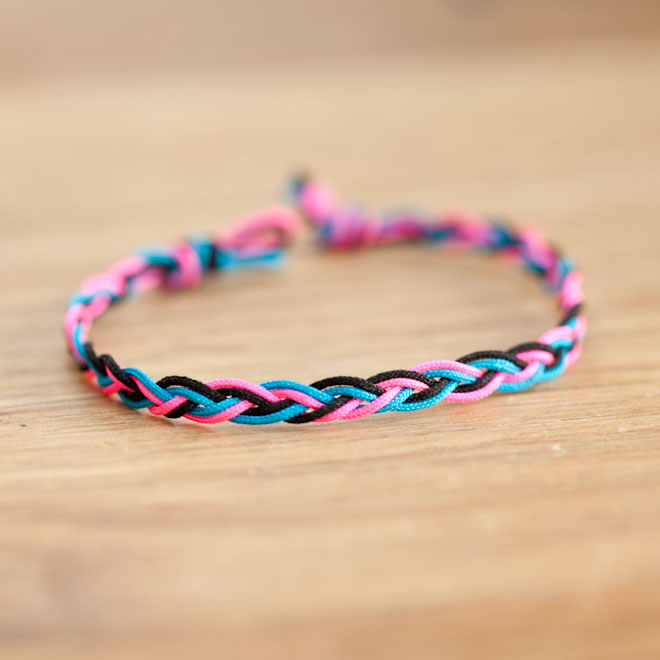 Bracelet Electrique Tresse Multicolore