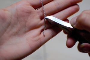 tuto-collier-qui-brille-breloque-pendentif-52