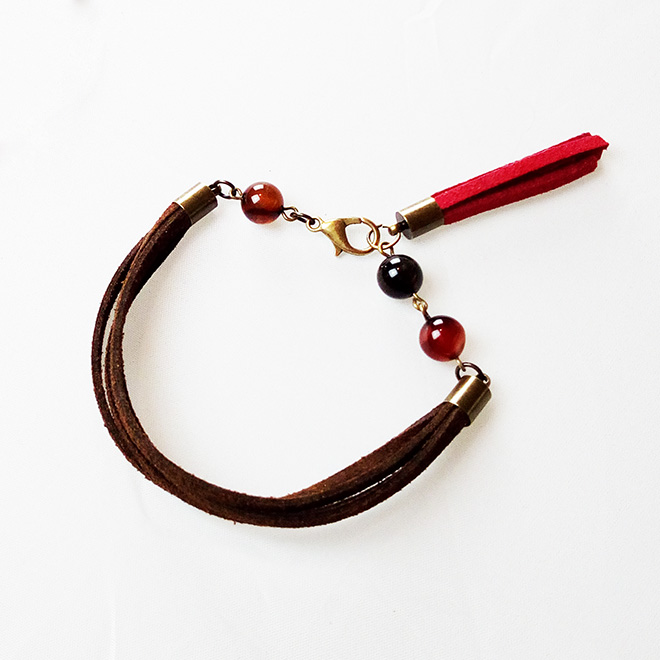 Bracelet su&eacute;dine et perles d&rsquo;agates