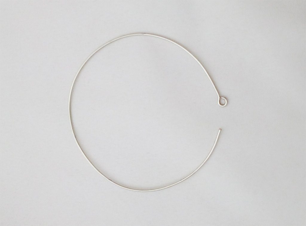 former une boucle fil de cuivre