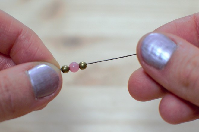 enfiler des perles
