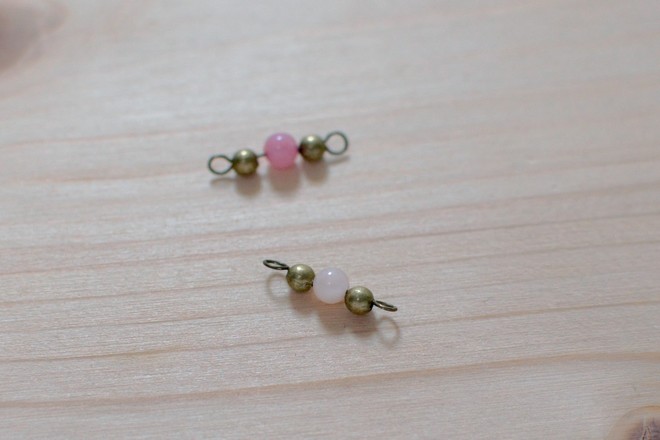 perles sur tiges &agrave; boucle